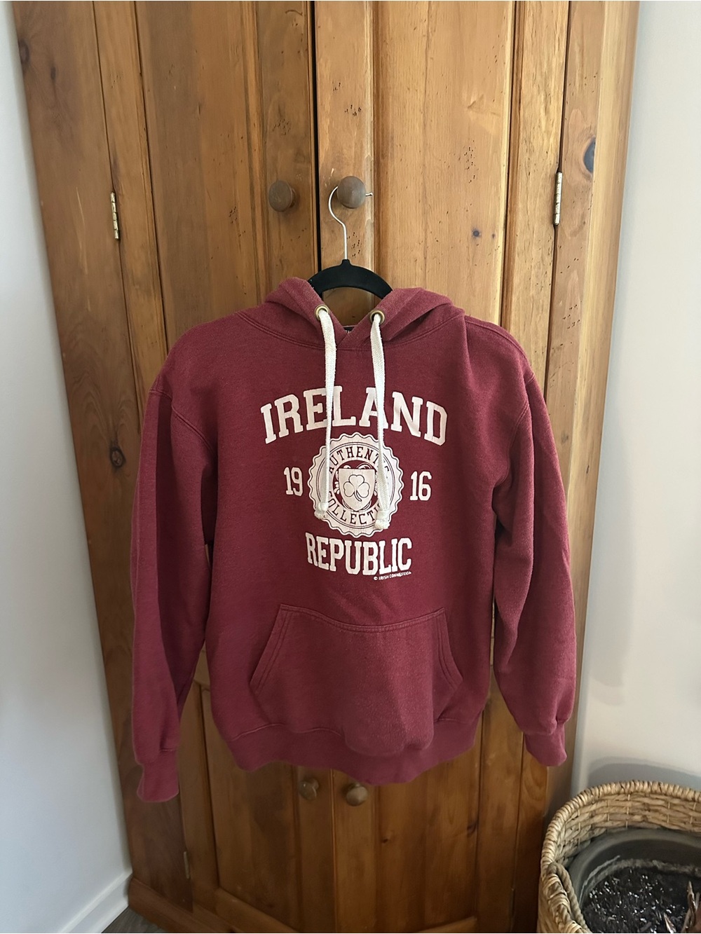 Ireland Republic Hoodie Sweatshirt - Burgundy unisex